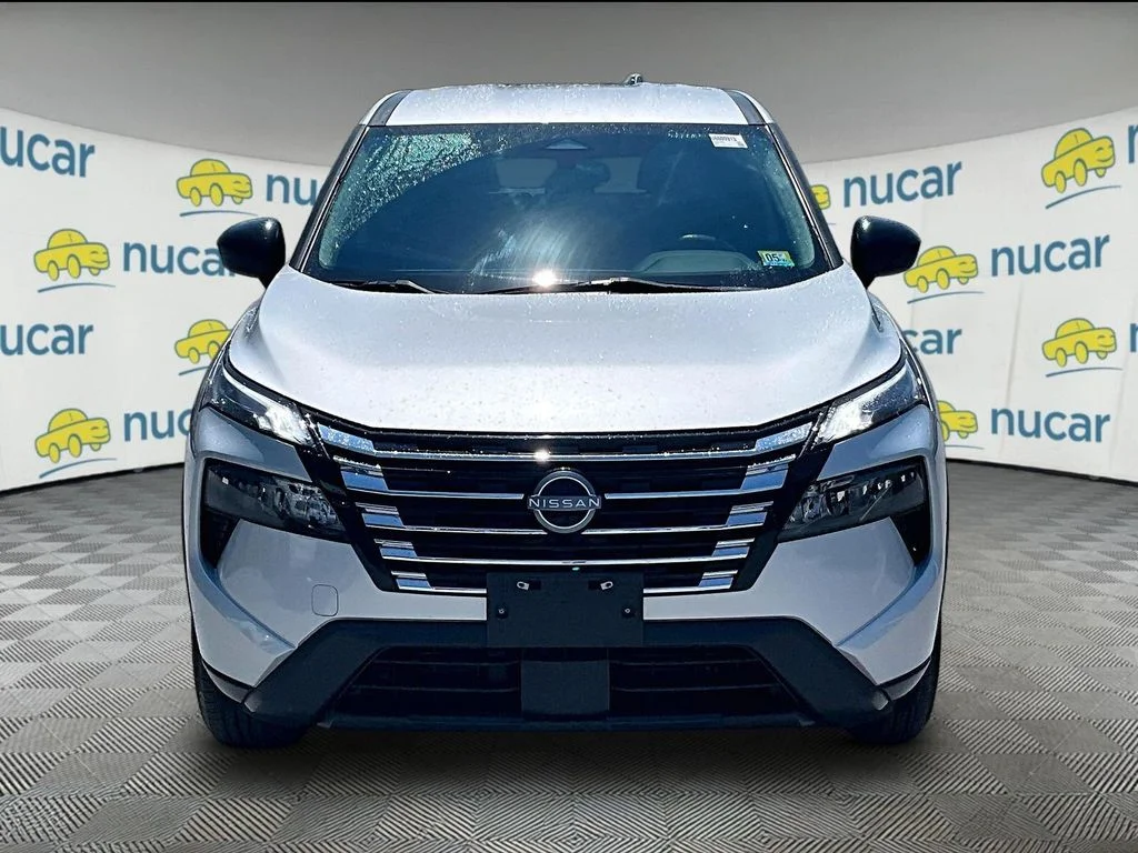 Certified Used 2024 Silver Nissan S image 2