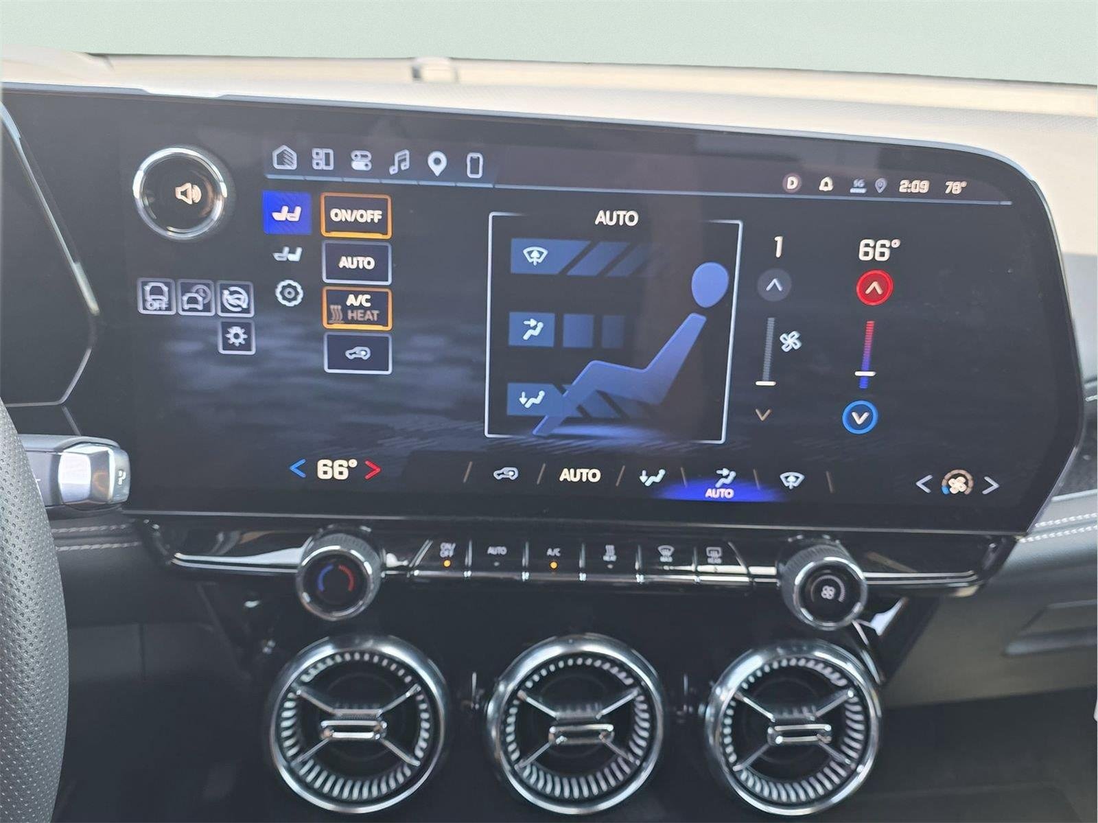 2026 Chevrolet Blazer EV LT - Photo 11