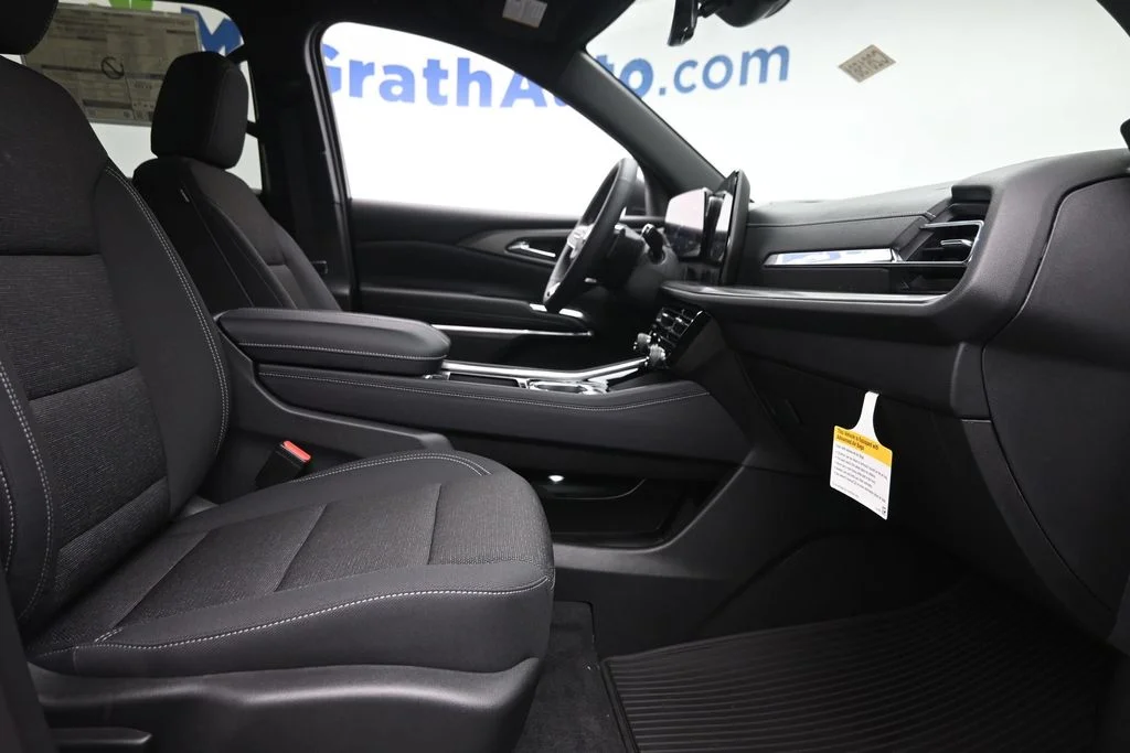 New 2026 White Chevrolet LT image 9