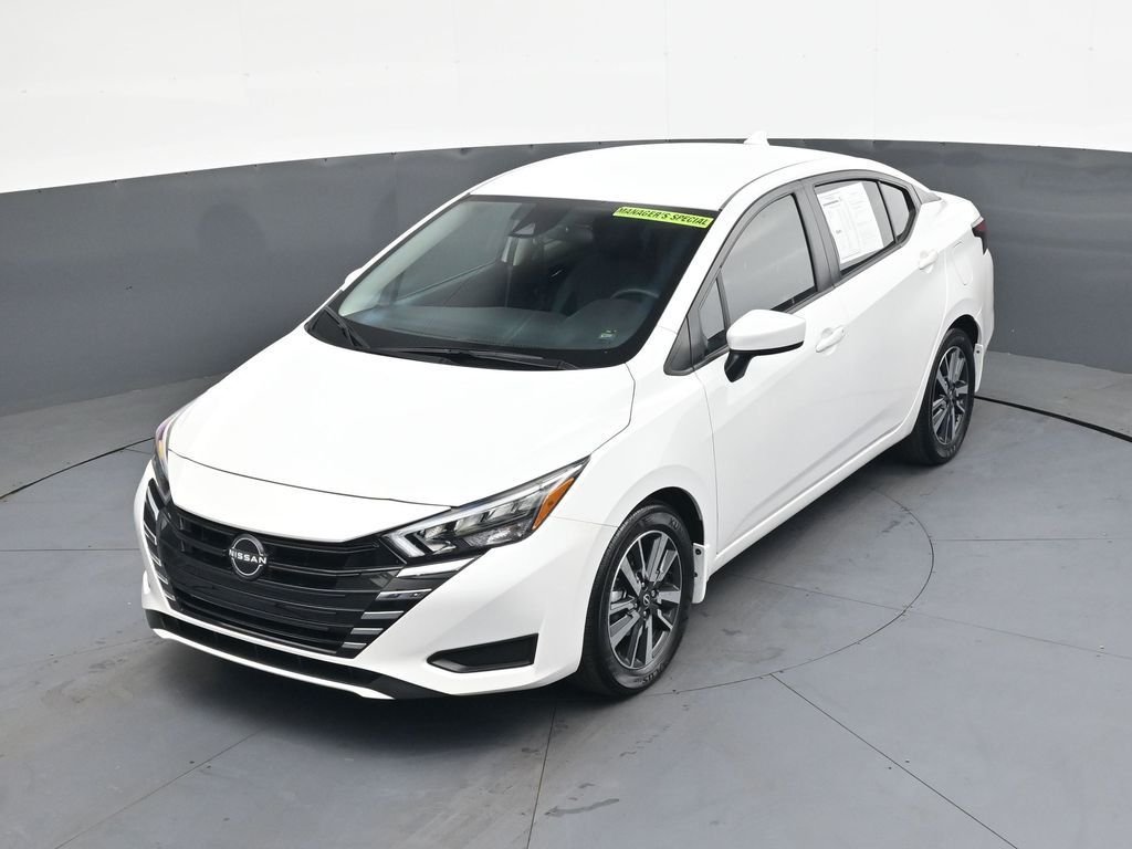 Used 2025 White Nissan 1.6 SV image 40