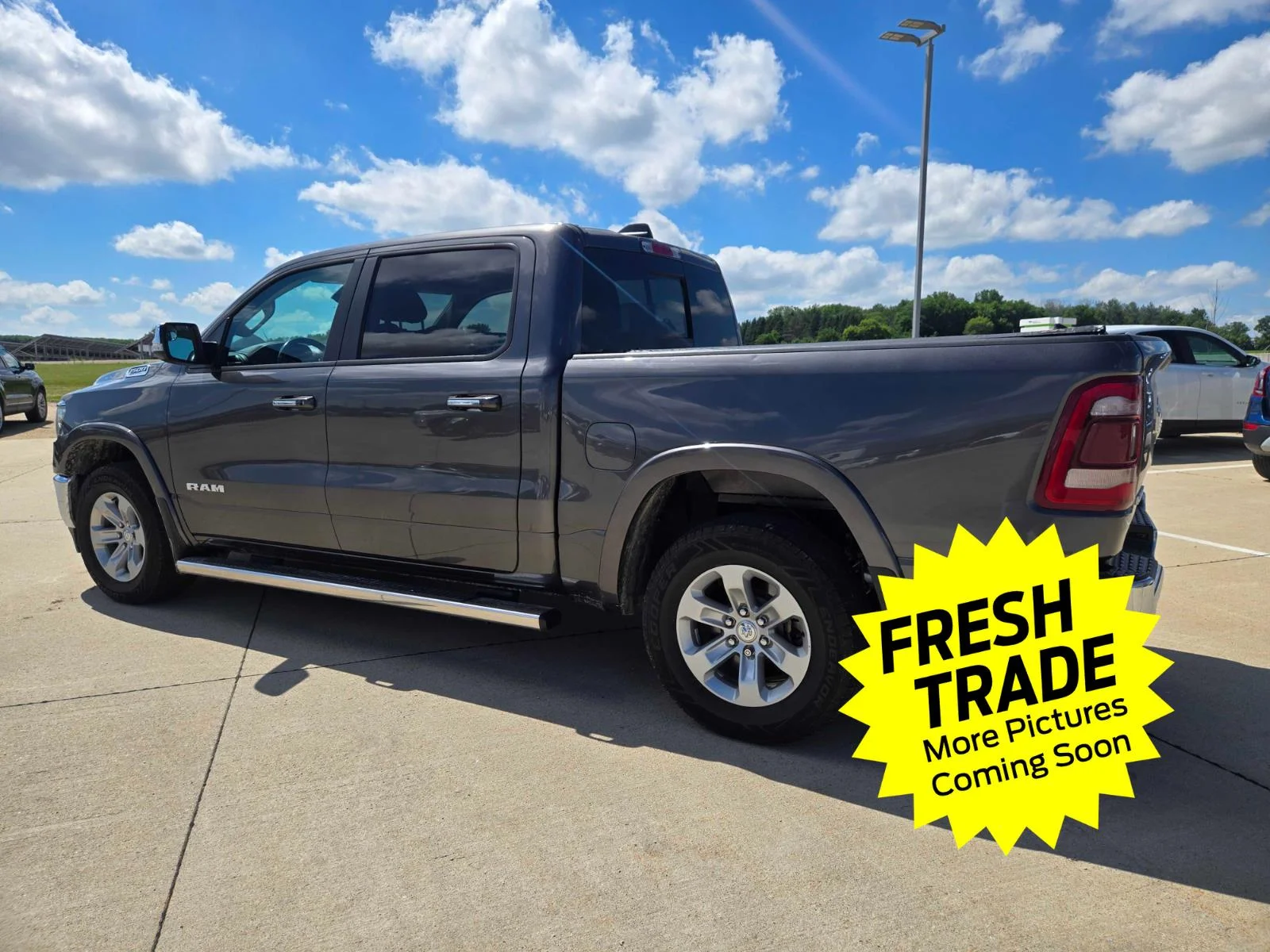 Used 2022 Granite Crystal Metallic Clearcoat Ram Laramie image 2