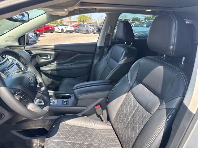 Used 2019 Silver Nissan Platinum image 13