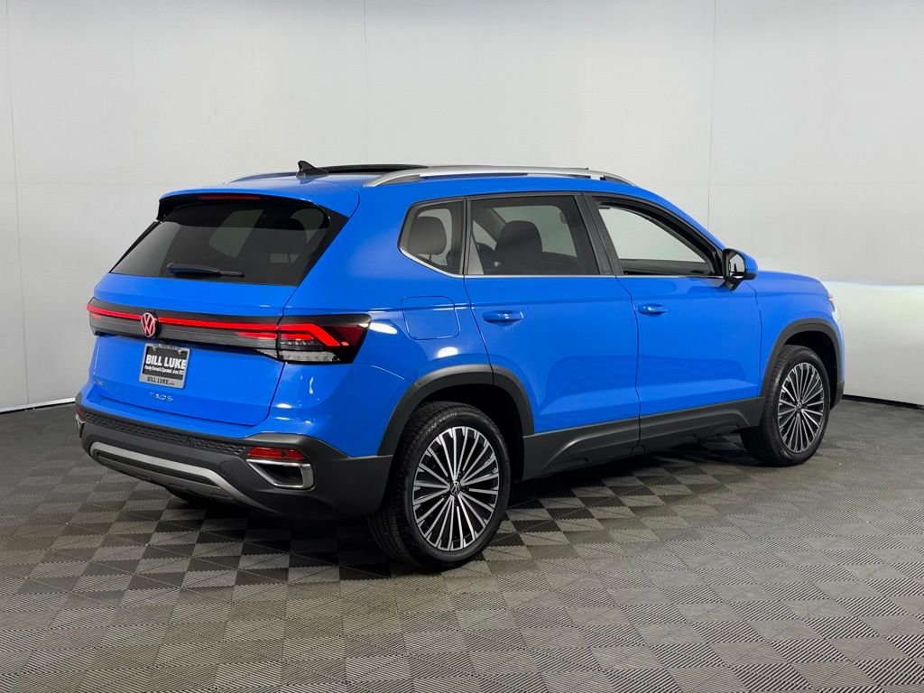Used 2025 Blue Volkswagen 1.5T SE image 7