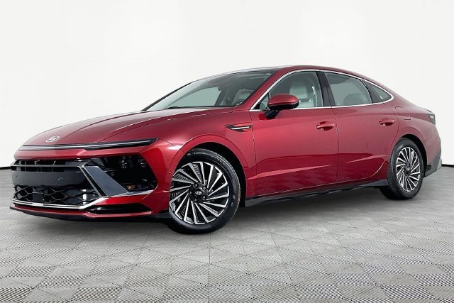Used 2024 Red Hyundai Limited image 1