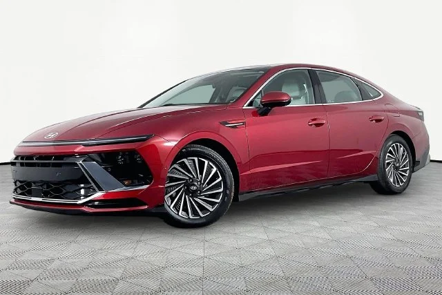 Used 2024 Red Hyundai Limited image 1