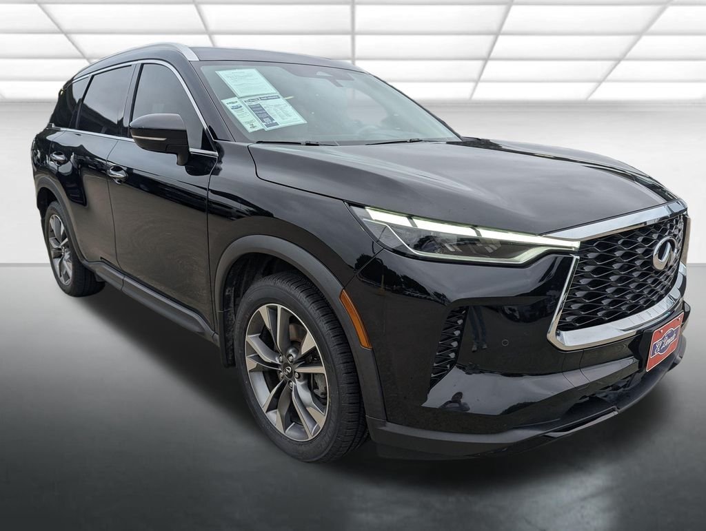 Used 2023 Black INFINITI LUXE AWD image 1