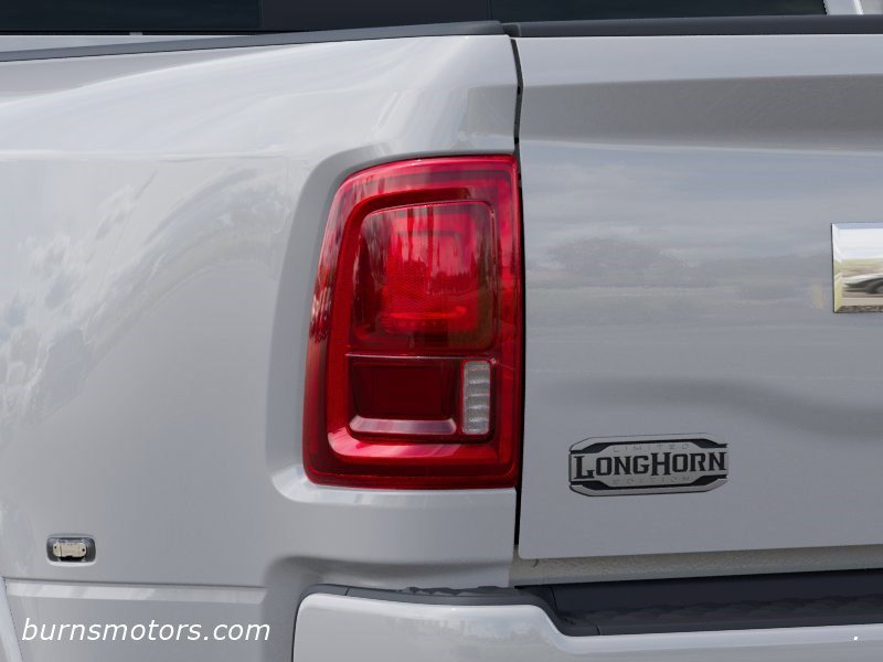 New 2026 Bright White Clear-Coat Exterior Paint RAM Longhorn Dually image 9
