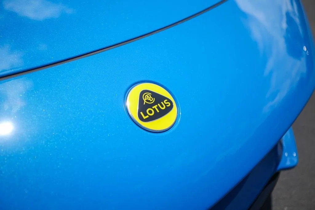 Used 2024 Seneca Blue Lotus V6 image 12