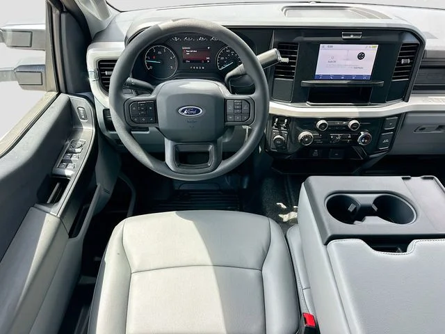 New 2026 Oxford White Ford XL image 14