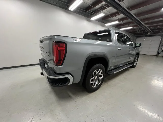 2024 GMC Sierra 1500 SLT - Photo 8