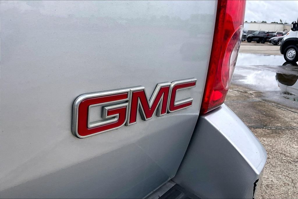 Used 2012 Silver GMC SLT image 26