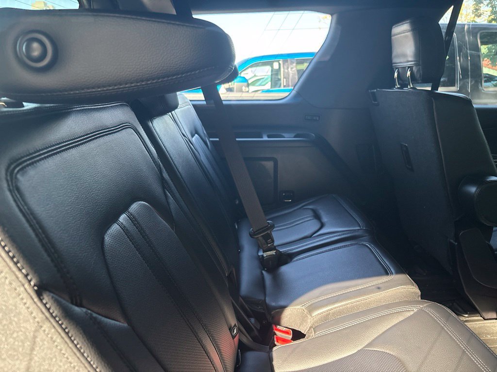 Used 2020 Magnetic Metallic Ford Limited image 8
