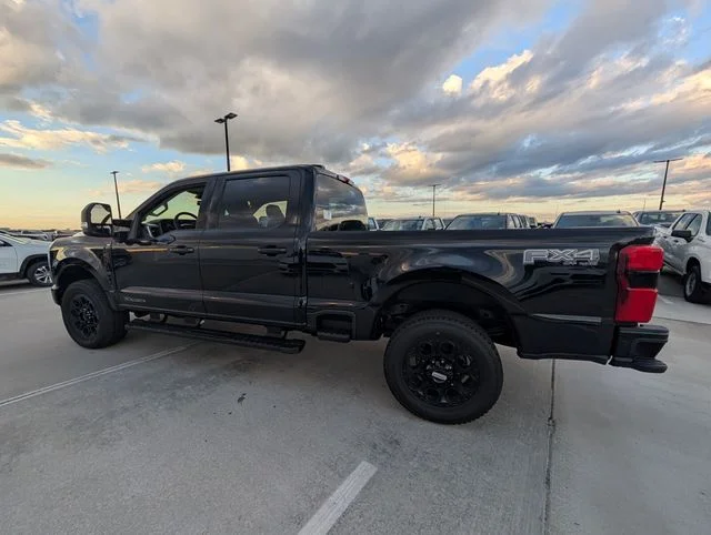 2025 Ford F-250 Super Duty Lariat - Photo 11