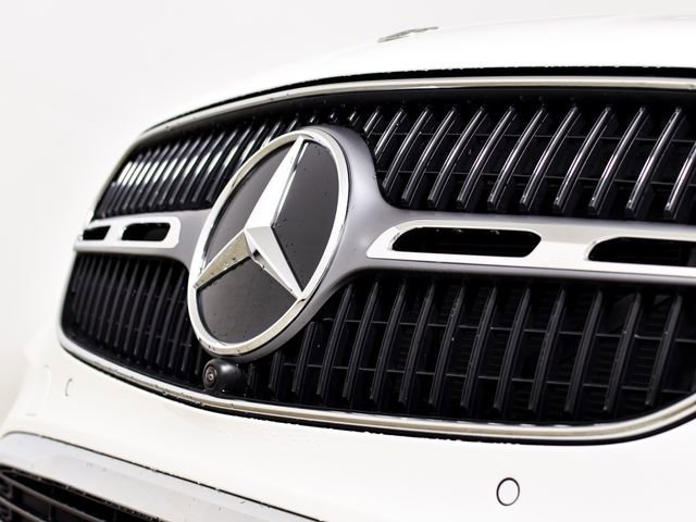 New 2026 Polar White Mercedes-Benz GLC 300 image 48