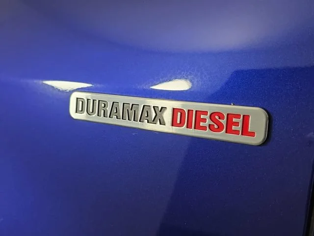 Used 2017 LASER BLUE METALLIC Chevrolet 4WD Z71 image 11