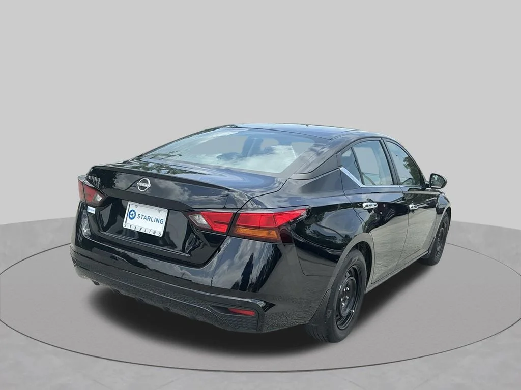Used 2024 Black Nissan 2.5 S image 10