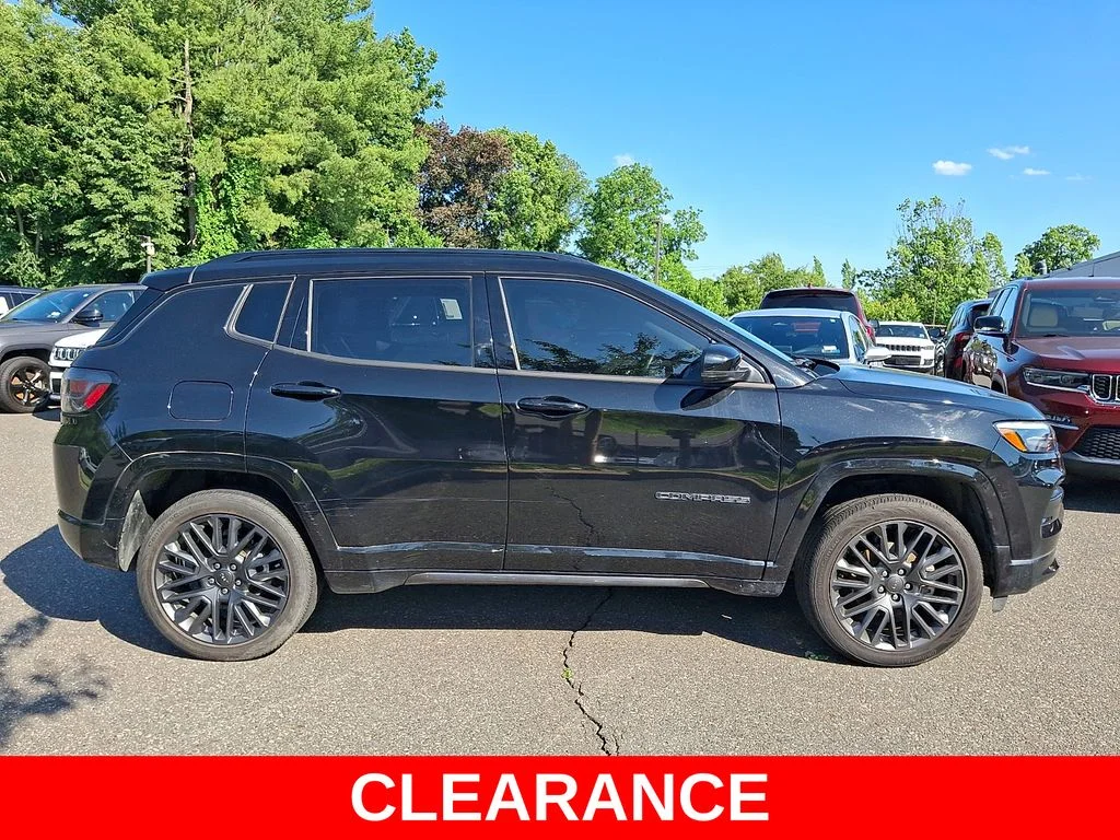 Certified Used 2022 Black Jeep Limited image 7