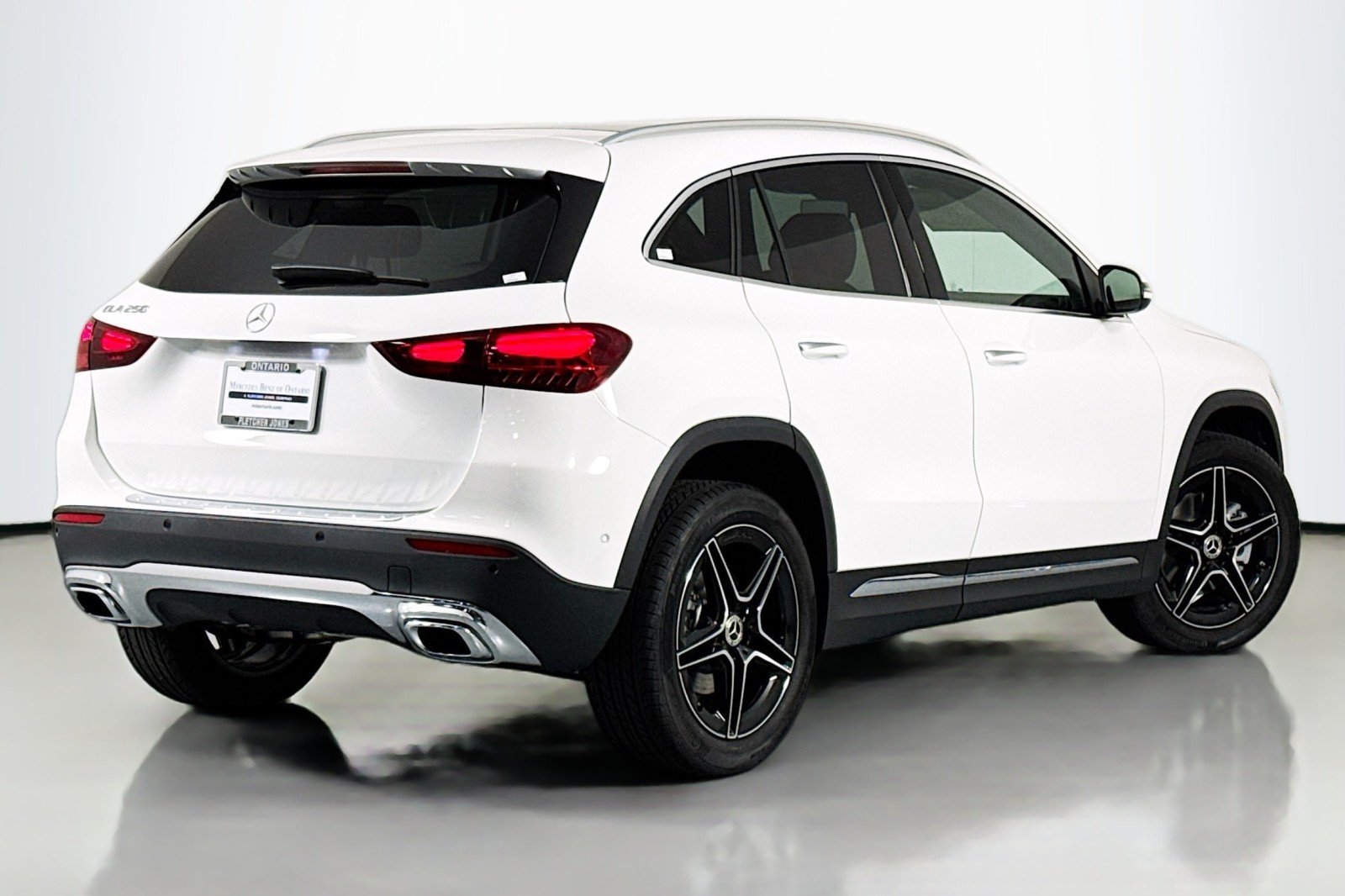 Certified Used 2026 Polar White Mercedes-Benz GLA 250 image 12