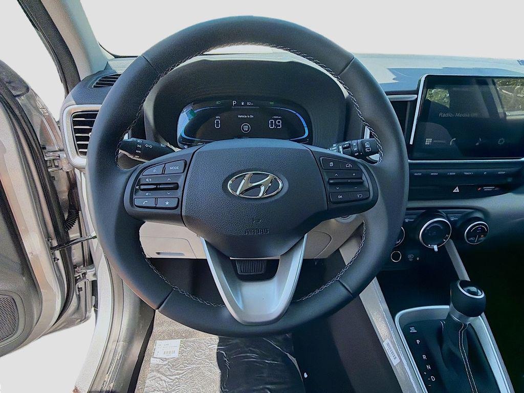 New 2026 Shimmering Silver Hyundai SEL image 8