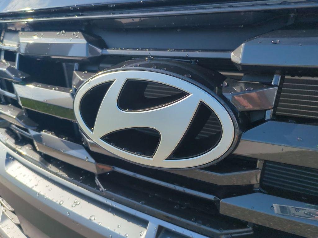 New 2026 Black Hyundai SEL Premium FWD image 13
