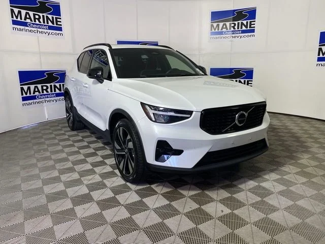 2023 Volvo XC40