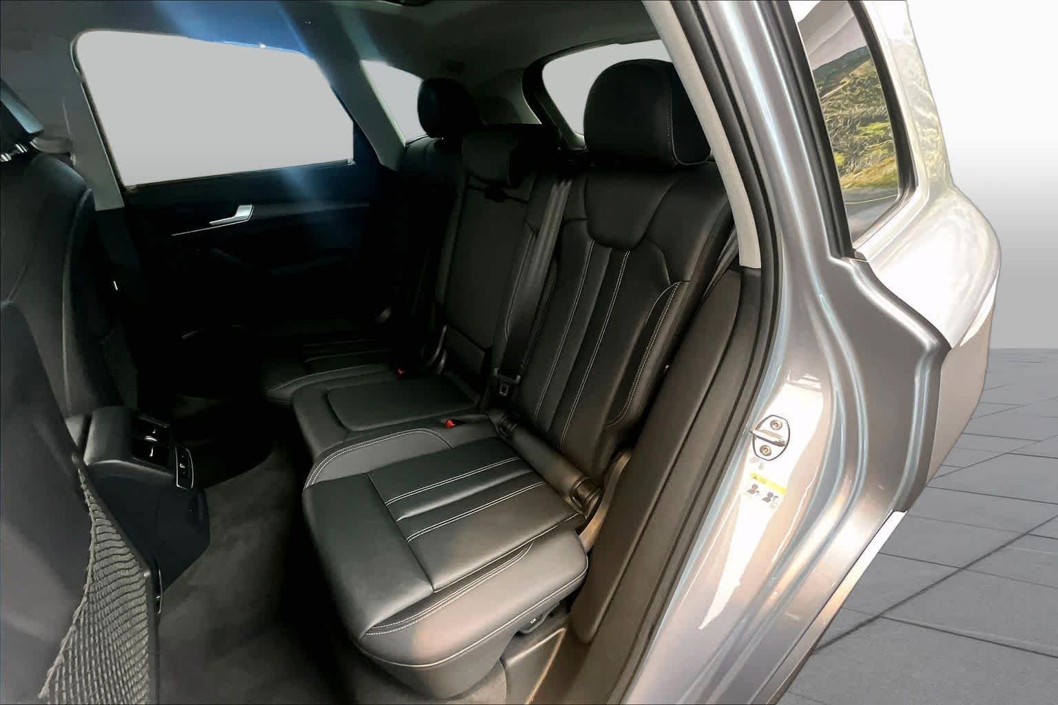 Used 2024 Florett Silver Metallic Audi S line Premium Plus image 21