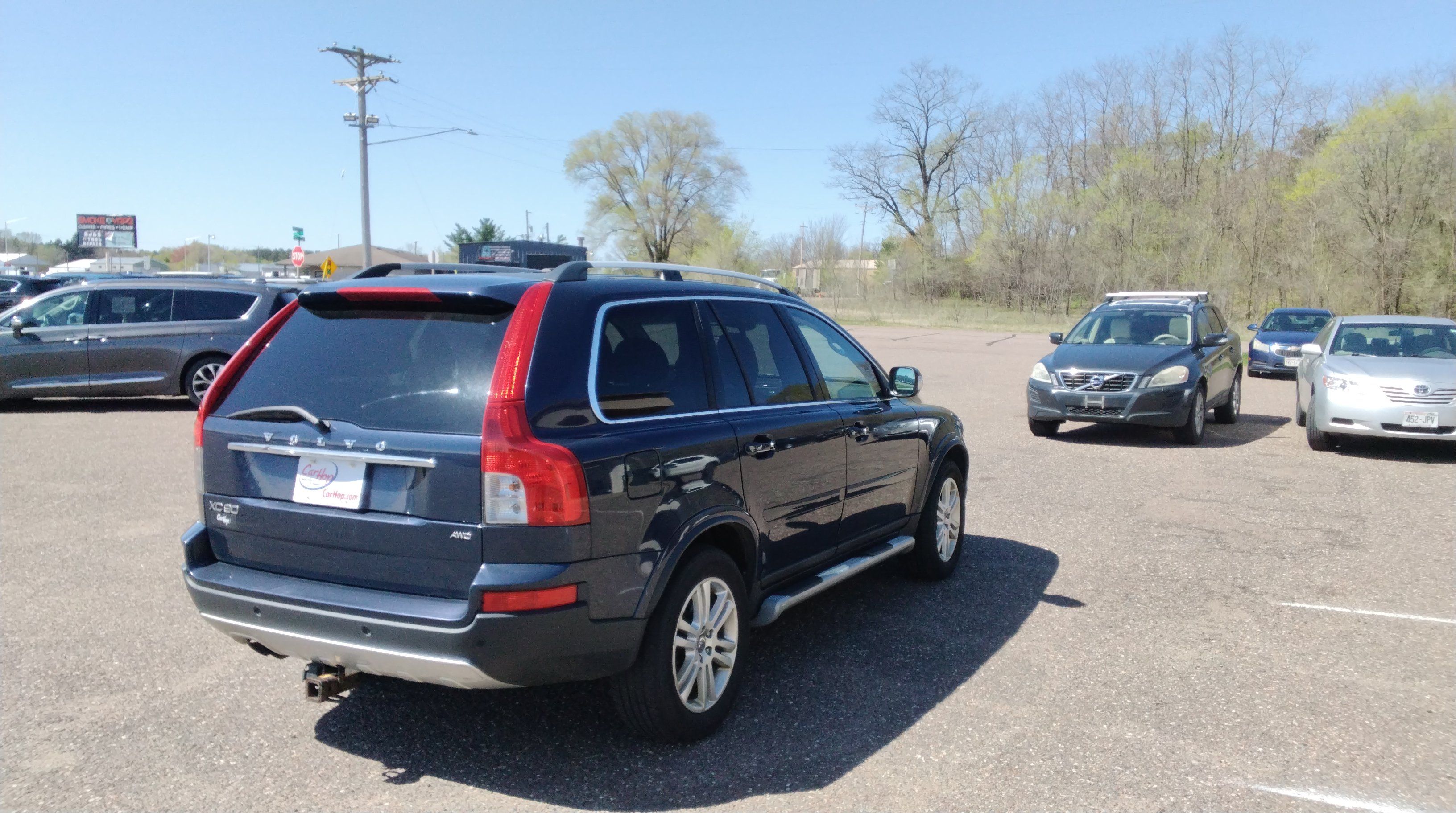 Used 2012 Gold Volvo  image 9