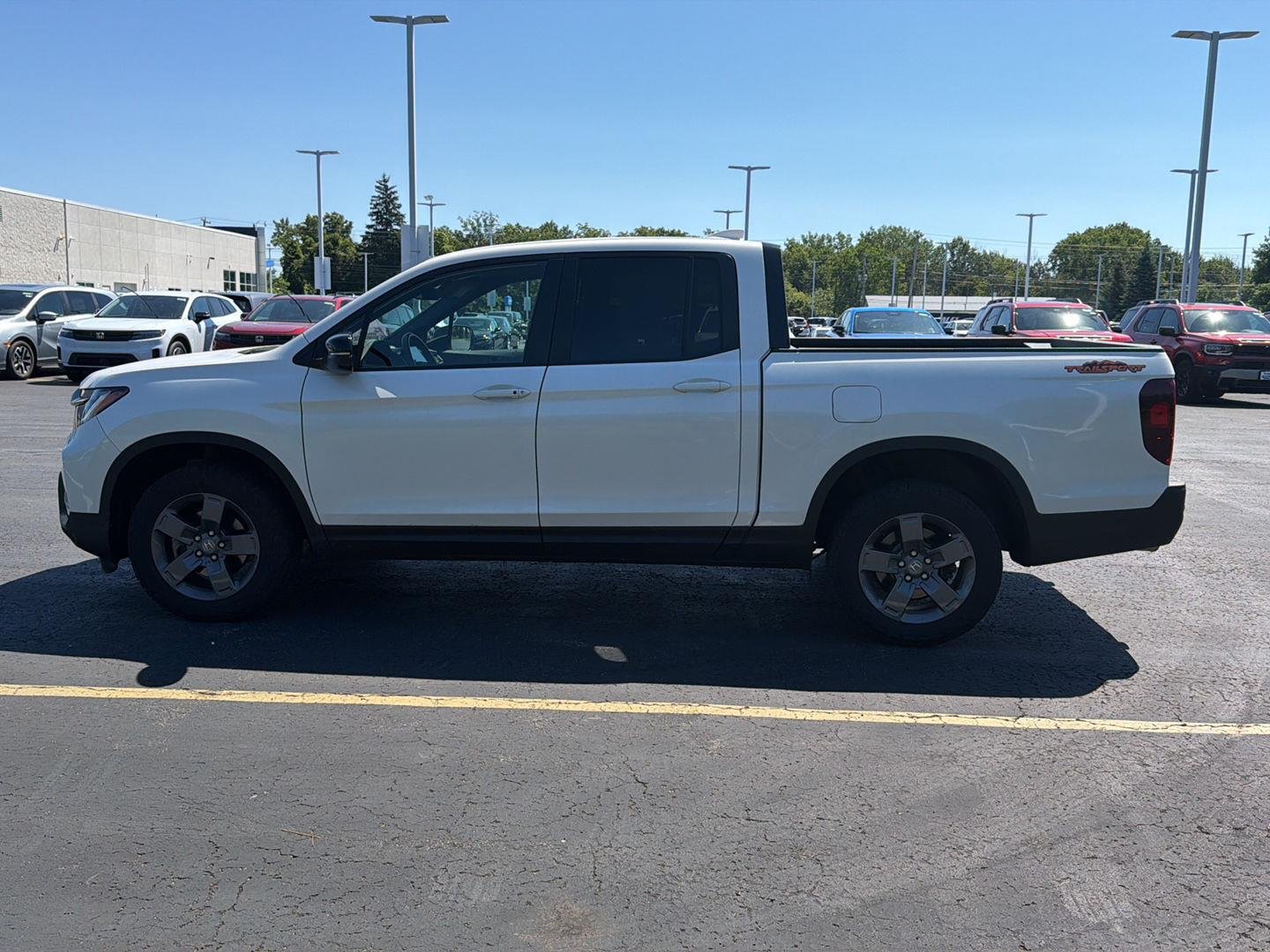 Used 2024 Platinum White Pearl Honda TrailSport image 8