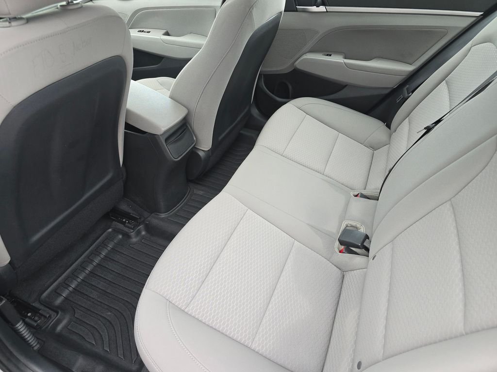 Used 2020 Silver Hyundai Value Edition image 21