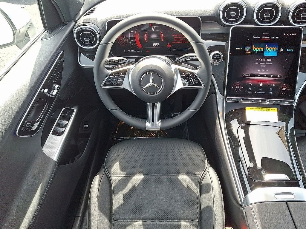 Used 2026 Polar White Mercedes-Benz GLC 300 image 6