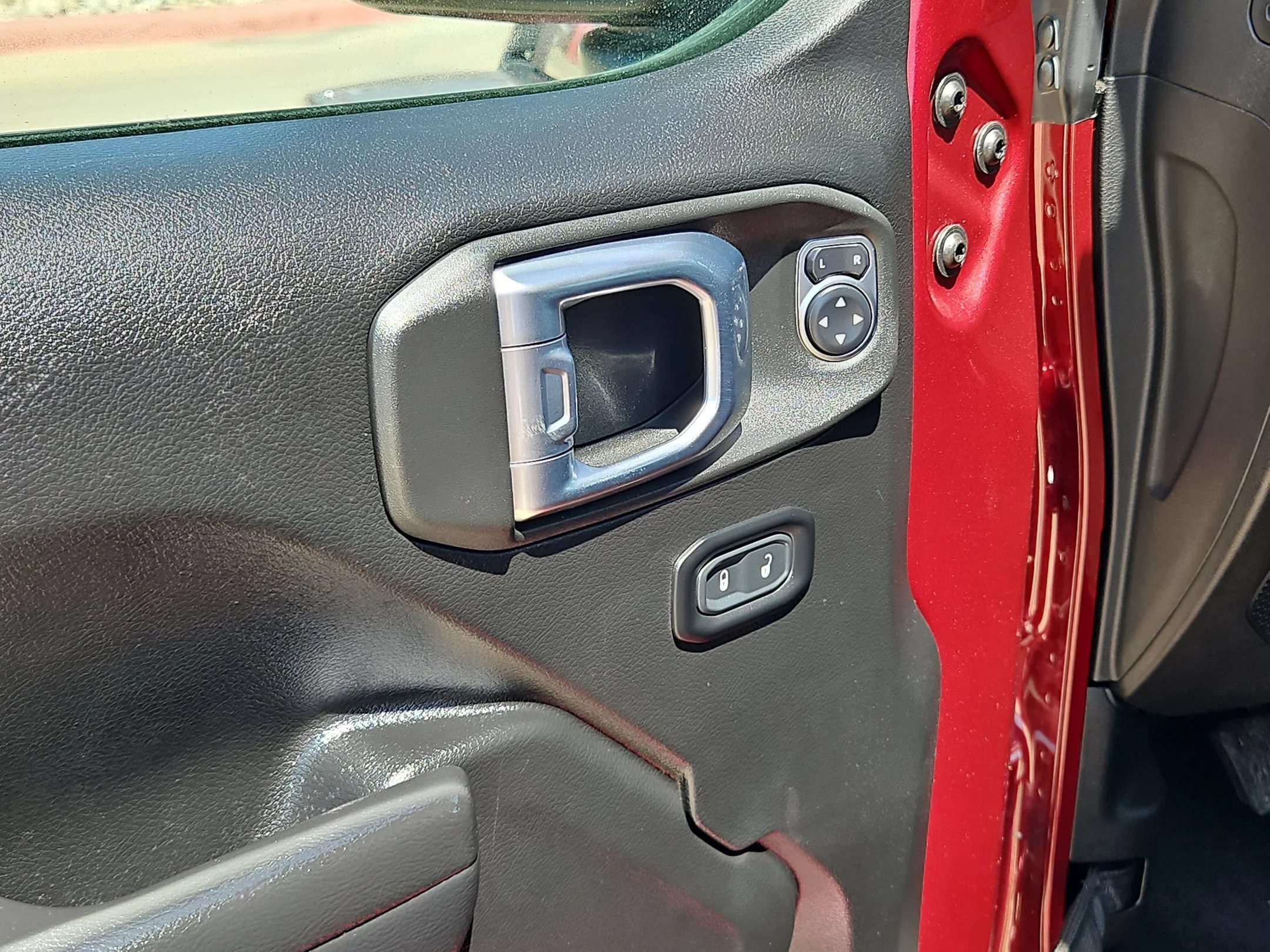 Used 2021 Red Jeep Unlimited Rubicon image 12