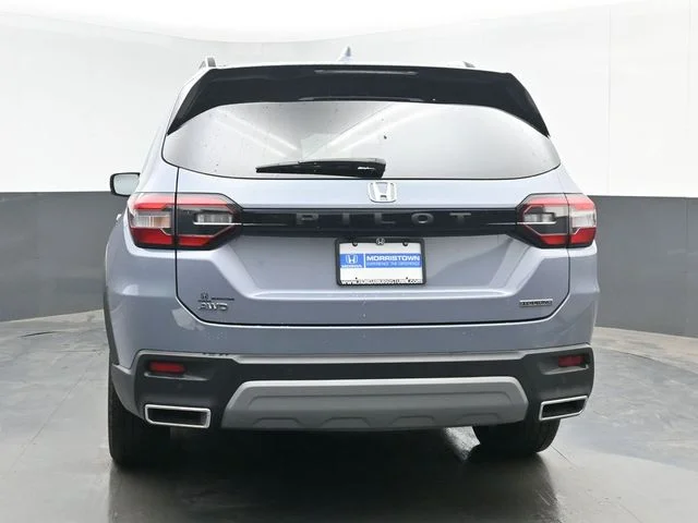 Used 2025 Gray Honda Touring image 8