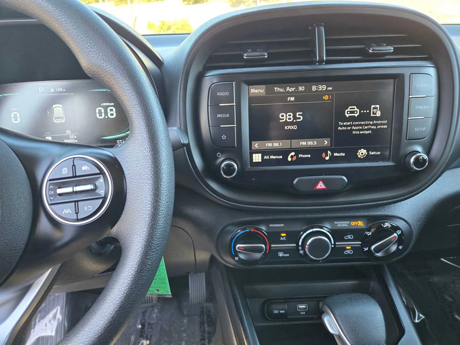 Used 2025  Kia LX image 13
