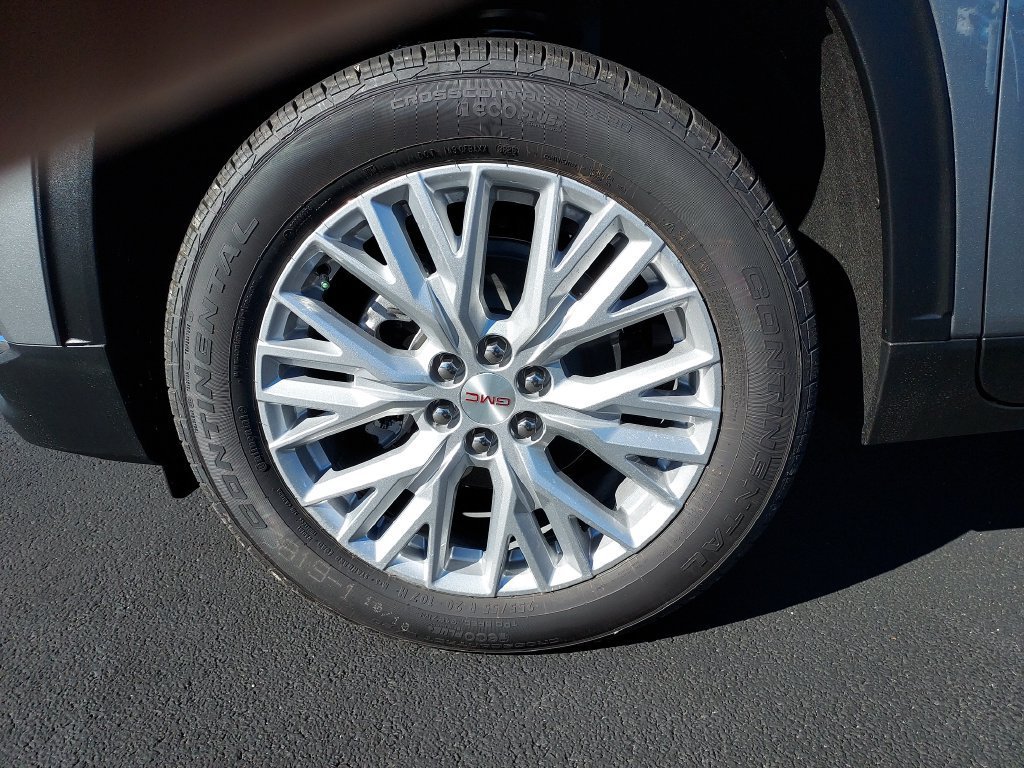 New 2027 Sterling Metallic GMC Elevation image 10
