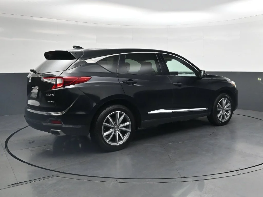 Used 2023  Acura Technology Package image 5