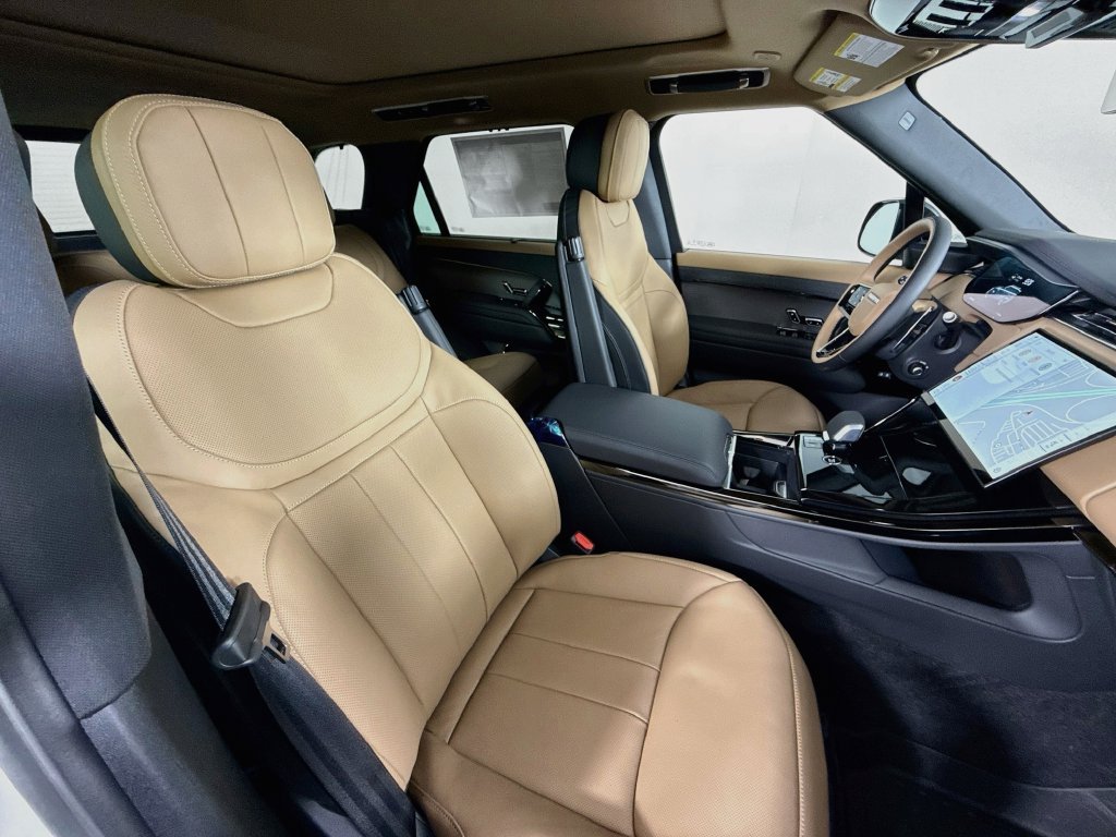 New 2027 Borasco Grey Land Rover Dynamic SE image 28