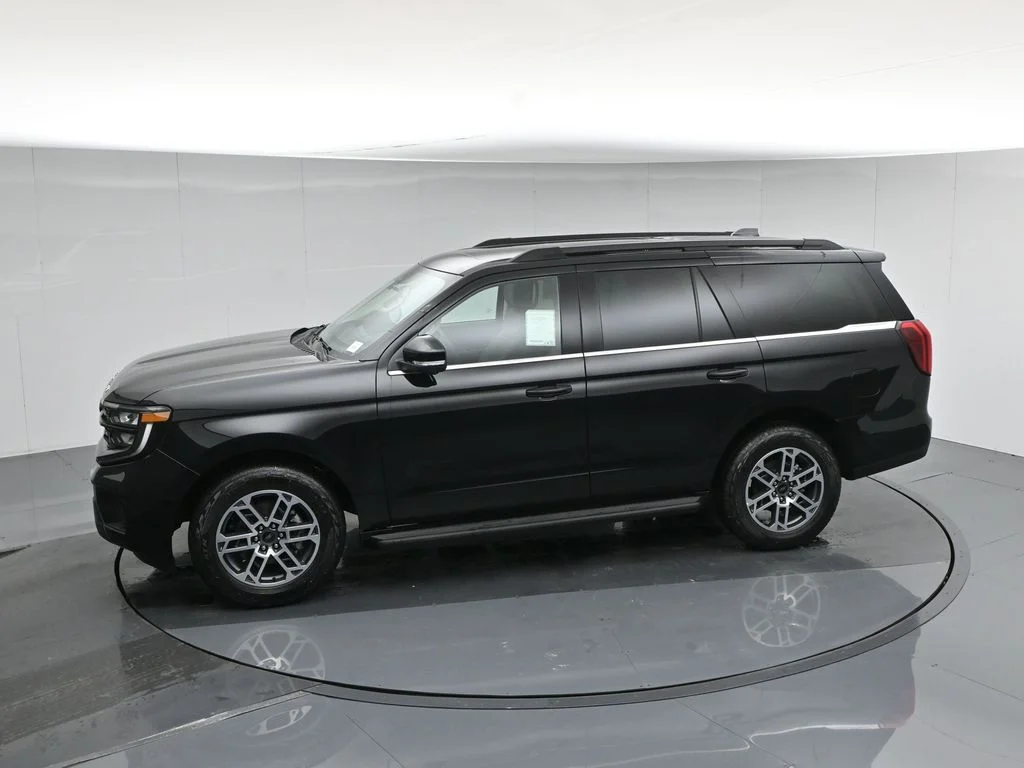 New 2026 Agate Black Metallic Ford Active image 45