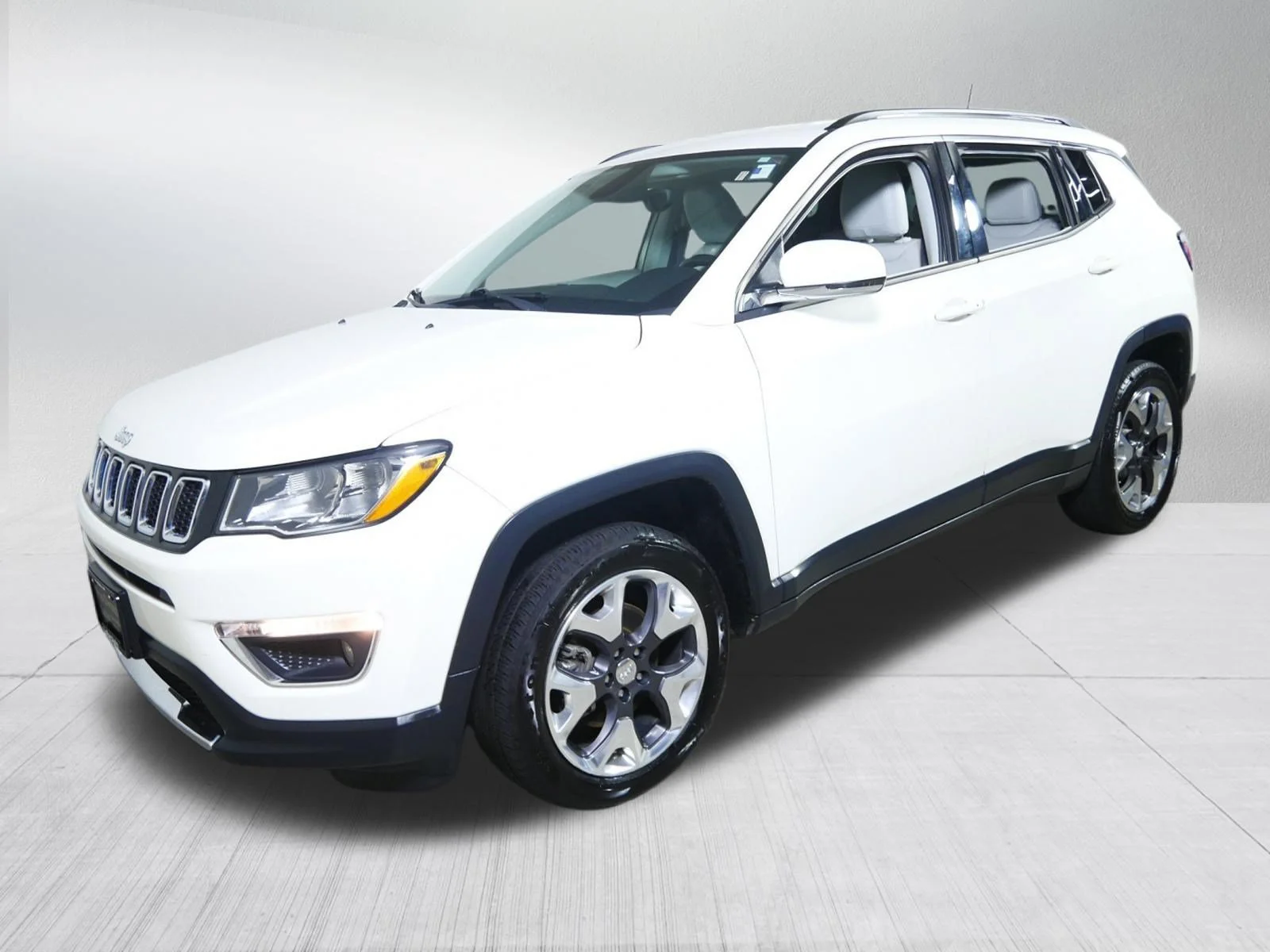 Used 2017 White Clearcoat Jeep Limited image 3