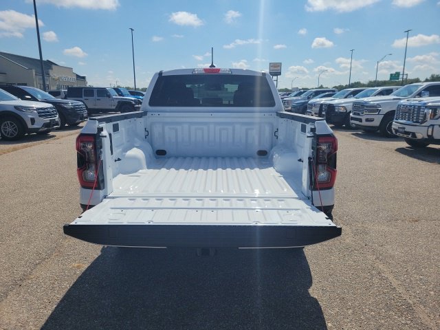 New 2026 Oxford White Ford XLT image 27