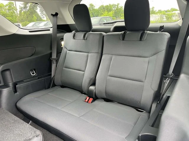 New 2026 Star White Metallic Tri-Coat Ford Active 100A image 9