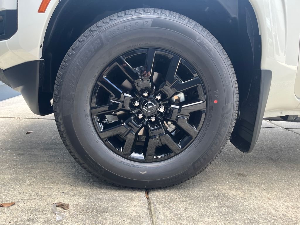 New 2026 Glacier White Nissan Crew Cab SV image 26