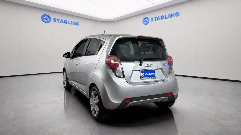 Used 2015 SILVER ICE Chevrolet LT image 6