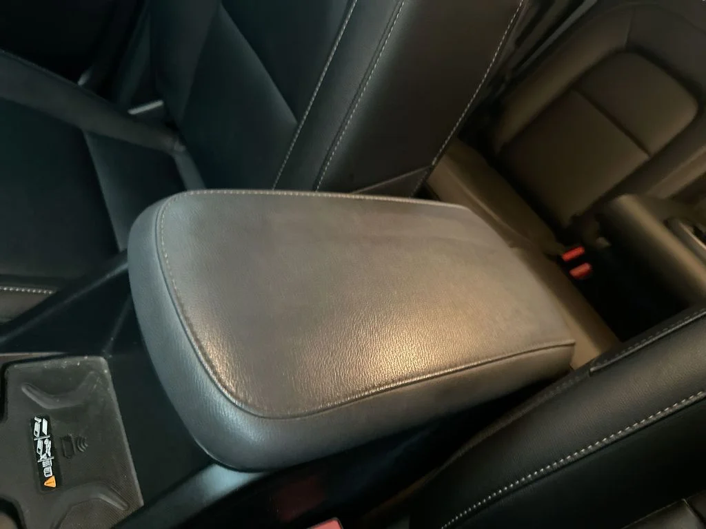 Used 2022 Black Chevrolet Z71 image 24