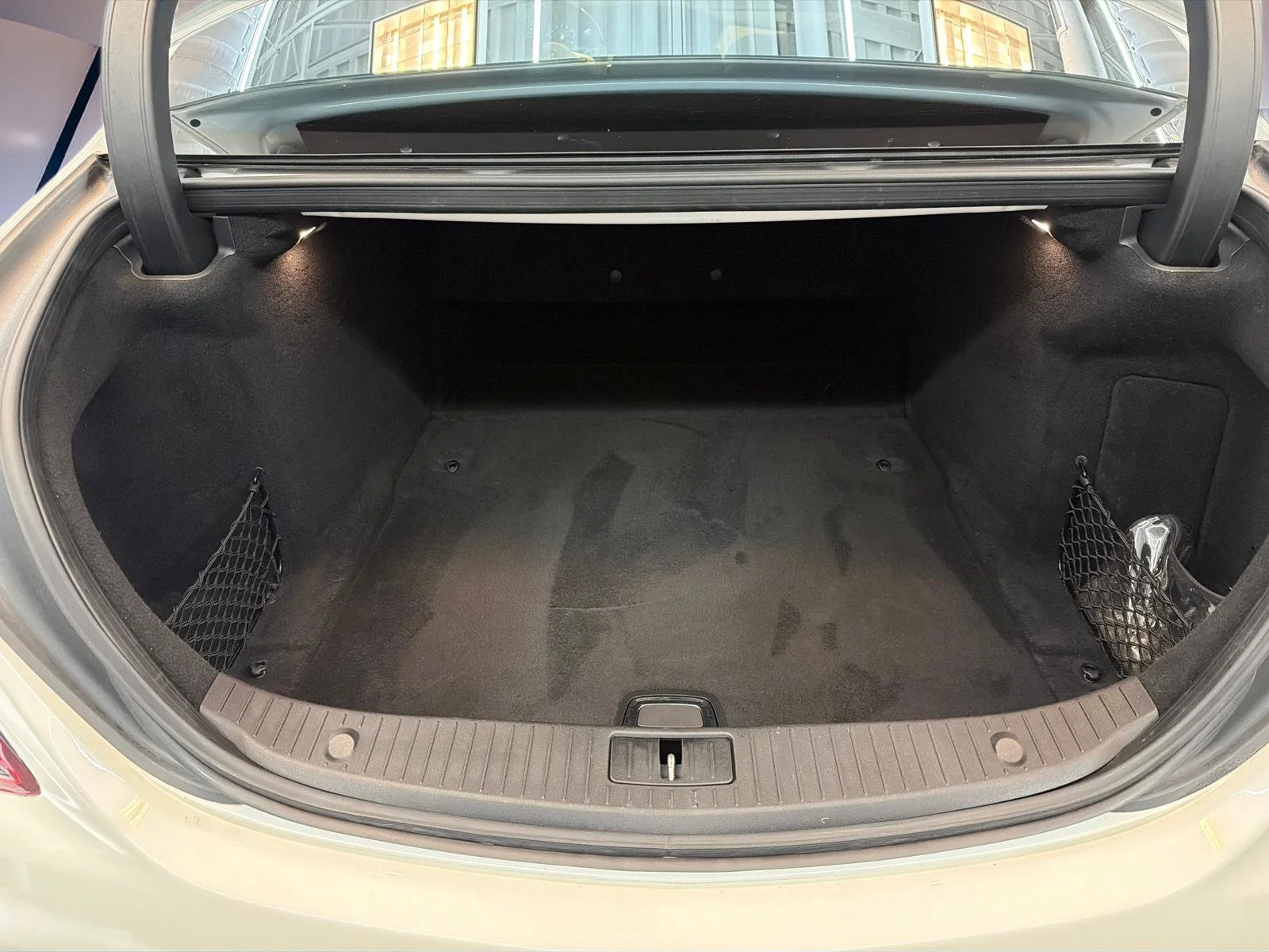 Used 2018 White Mercedes-Benz S 450 image 7