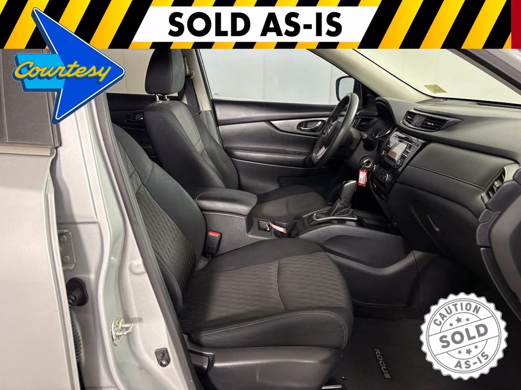 Used 2017 Silver Nissan S image 33