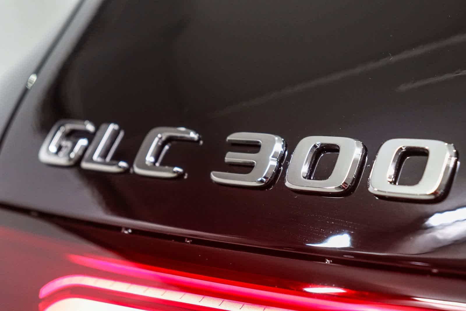 New 2027 Black Mercedes-Benz GLC 300 image 12