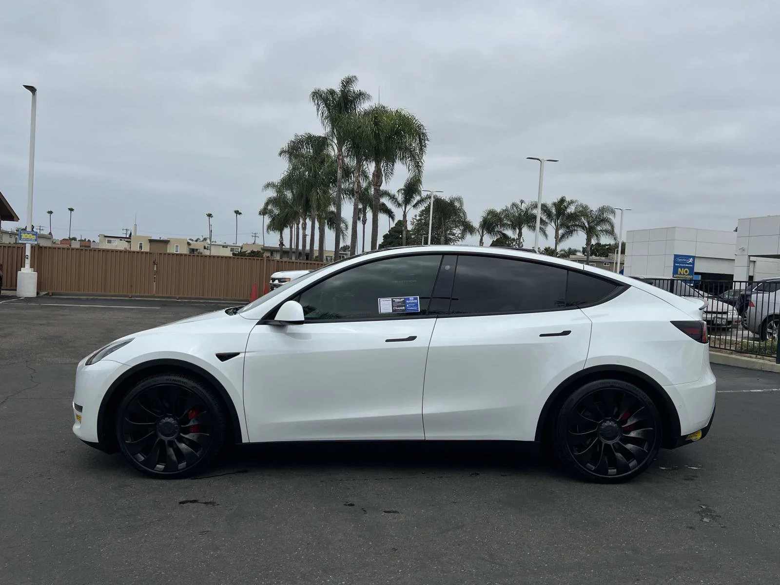 Used 2022 Tesla Model Y Performance with VIN 7SAYGDEF6NF484738 for sale in Huntington Beach, CA