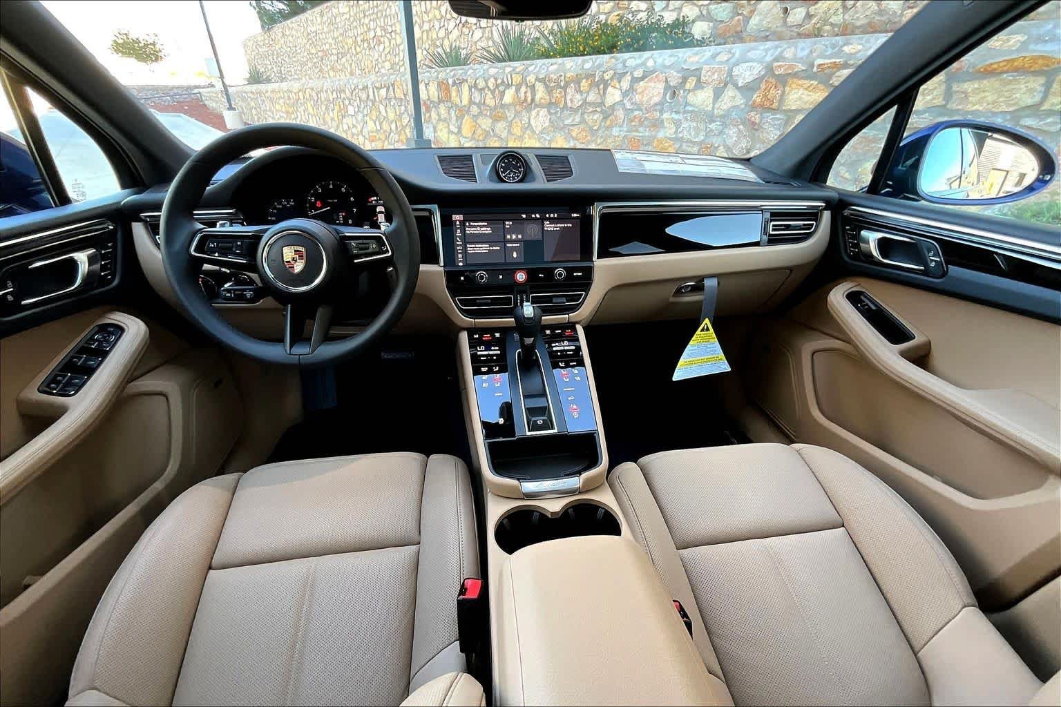 2026 Porsche Macan - Photo 13