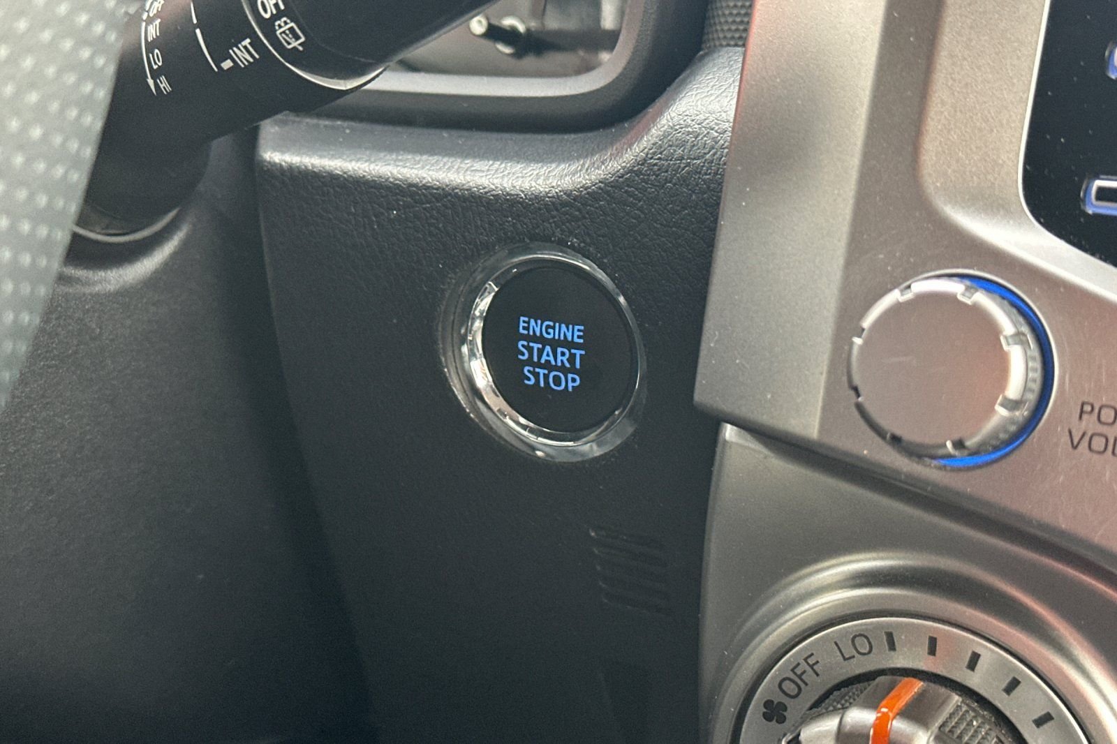 2024 Toyota 4Runner SR5 - Photo 18