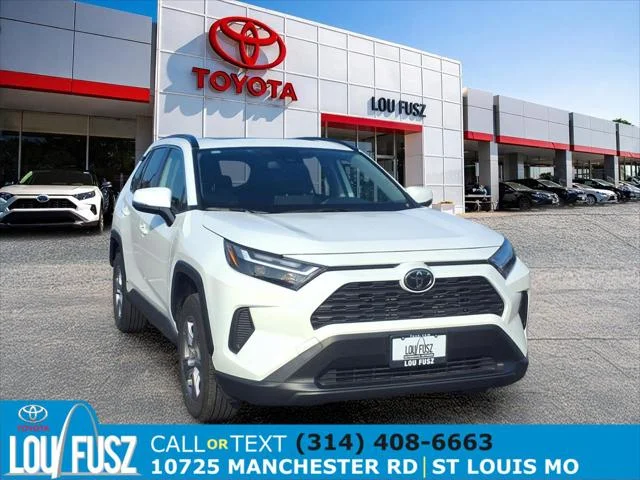 Certified Used 2025 Ice Toyota Hybrid XLE image 39